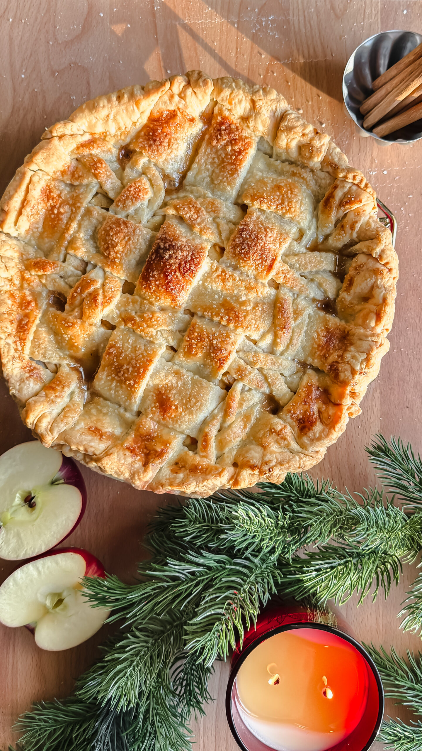 The Ultimate Caramel Apple Pie: Gooey, Flaky & Make-Ahead Perfection